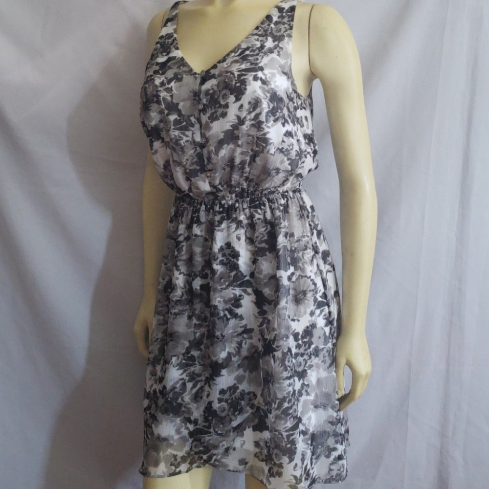 NEW Guess Floral Dress SZ S